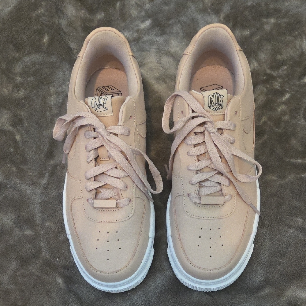 Nike Air Force 1 pixel beige